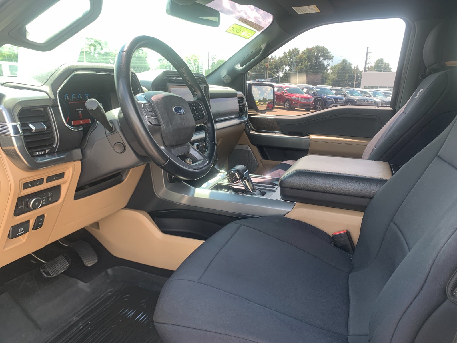 Used 2021 Gray Ford Lariat image 12