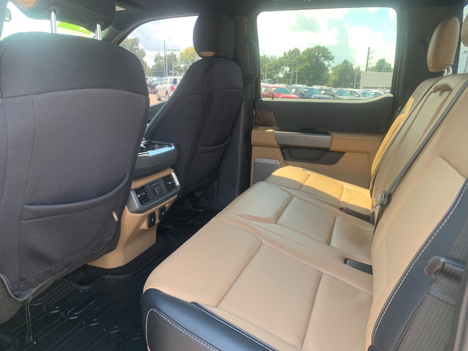 Used 2021 Gray Ford Lariat image 15