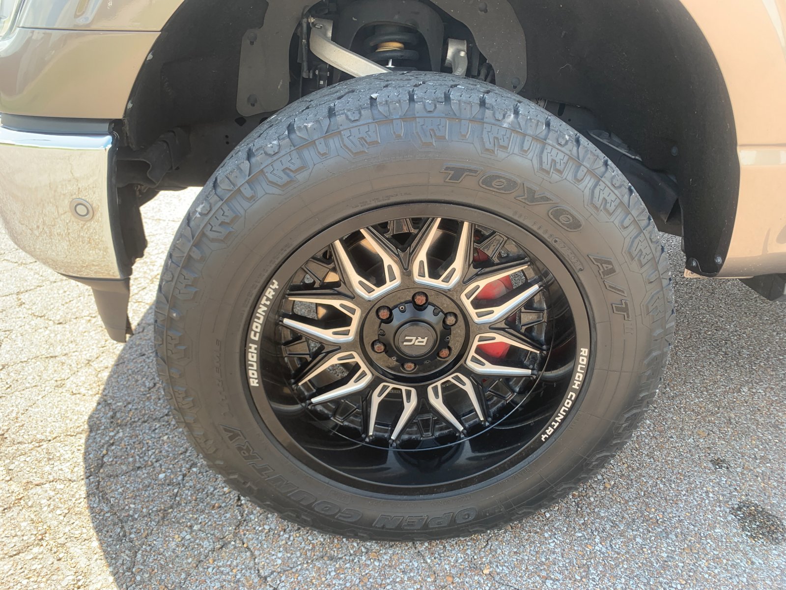 Used 2021 Gray Ford Lariat image 32