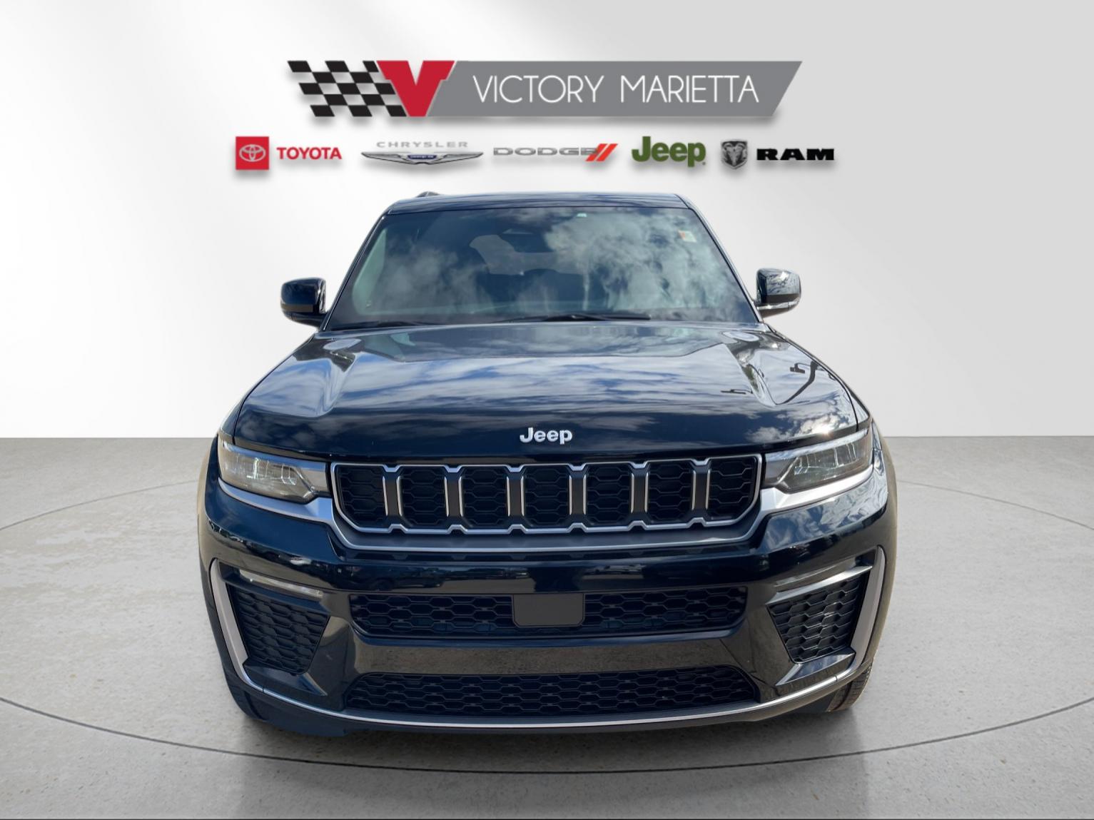 New 2027 Black Jeep  image 8