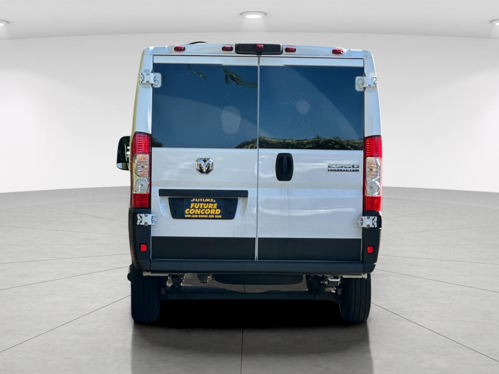 Used 2025 White Ram Base image 5