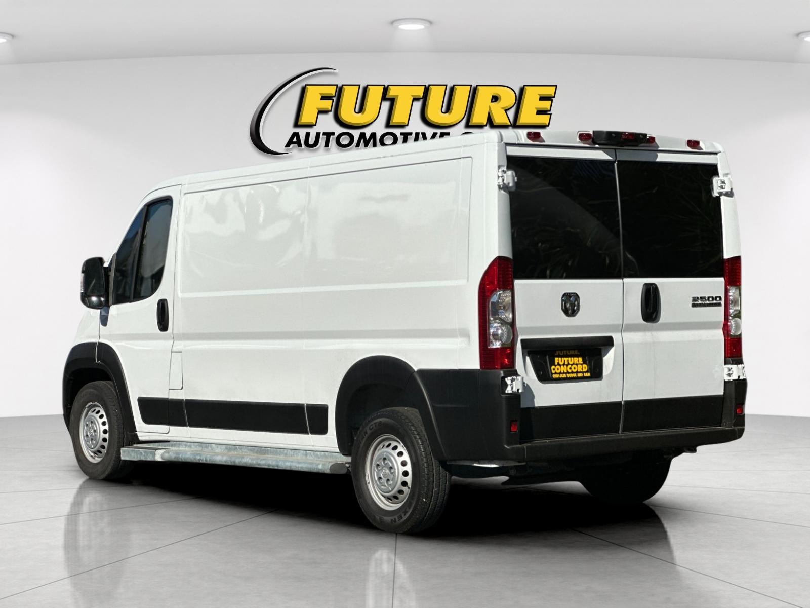 Used 2025 White Ram Base image 6