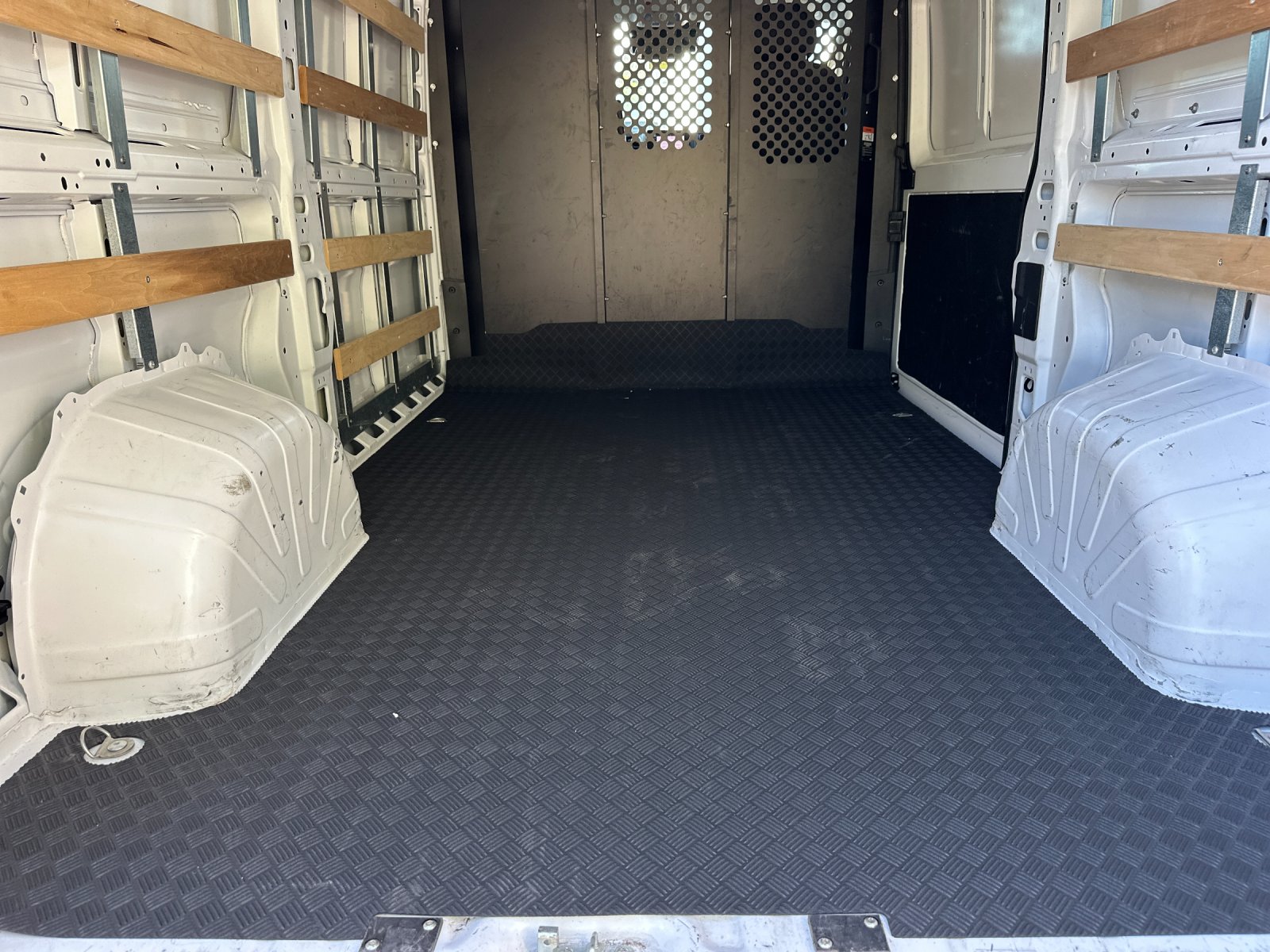 Used 2025 White Ram Base image 14