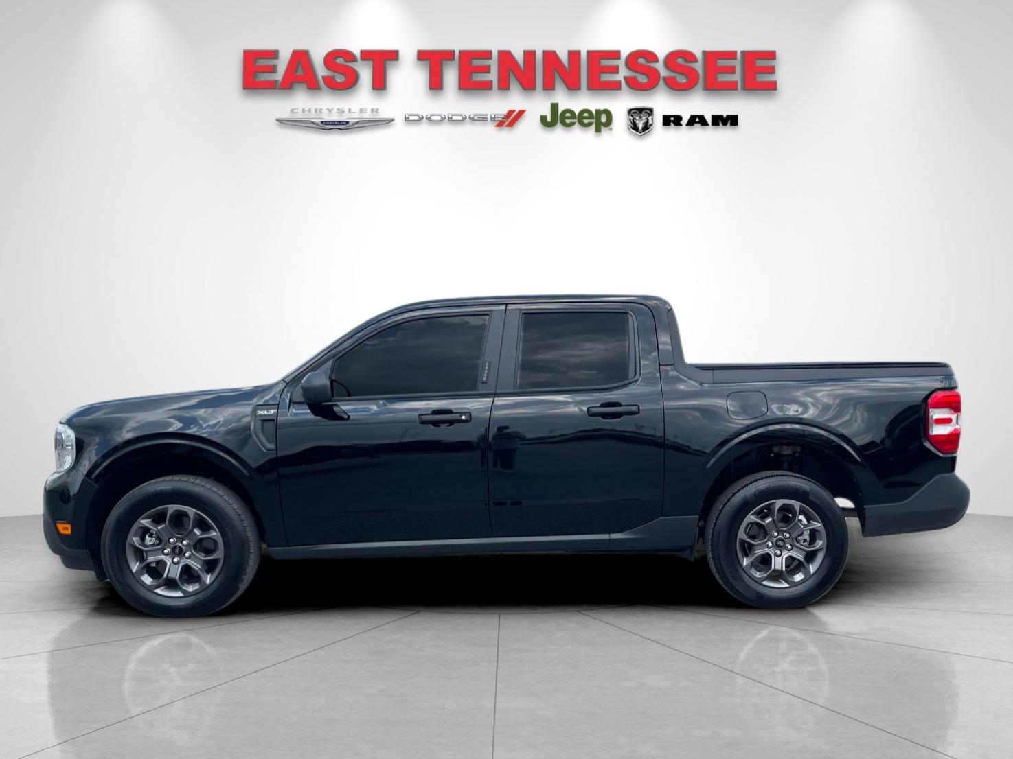 Used 2023 Black Ford XLT image 6