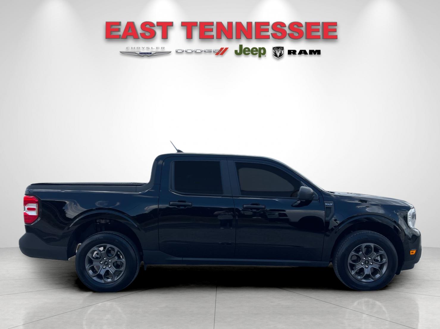 Used 2023 Black Ford XLT image 2