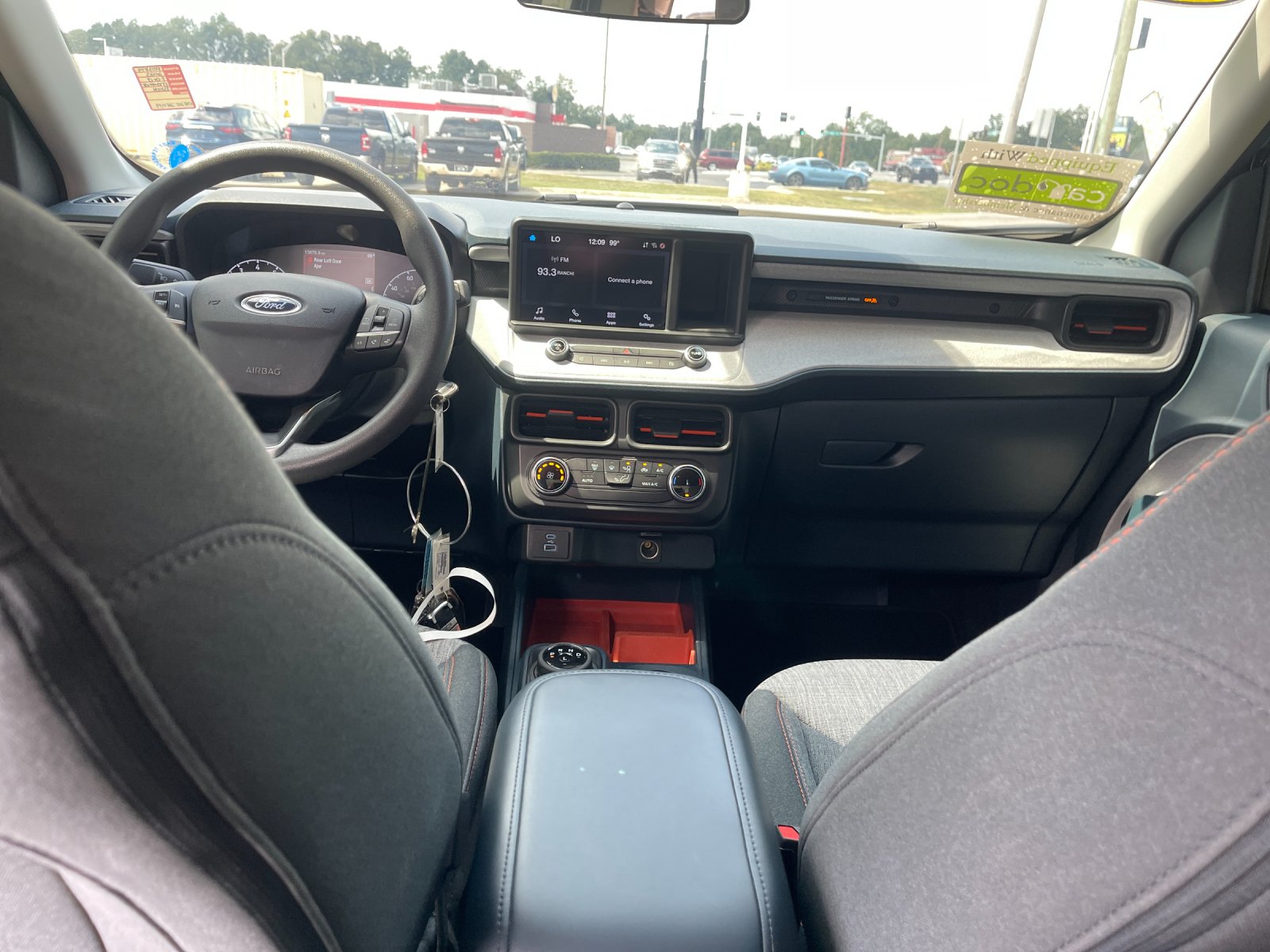 Used 2023 Black Ford XLT image 14