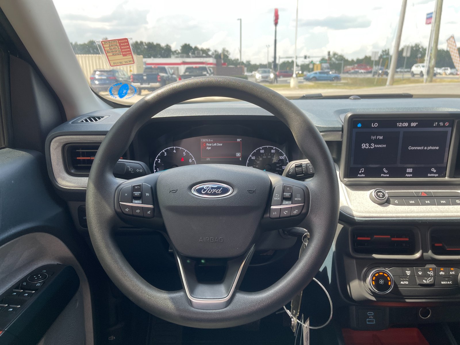 Used 2023 Black Ford XLT image 15