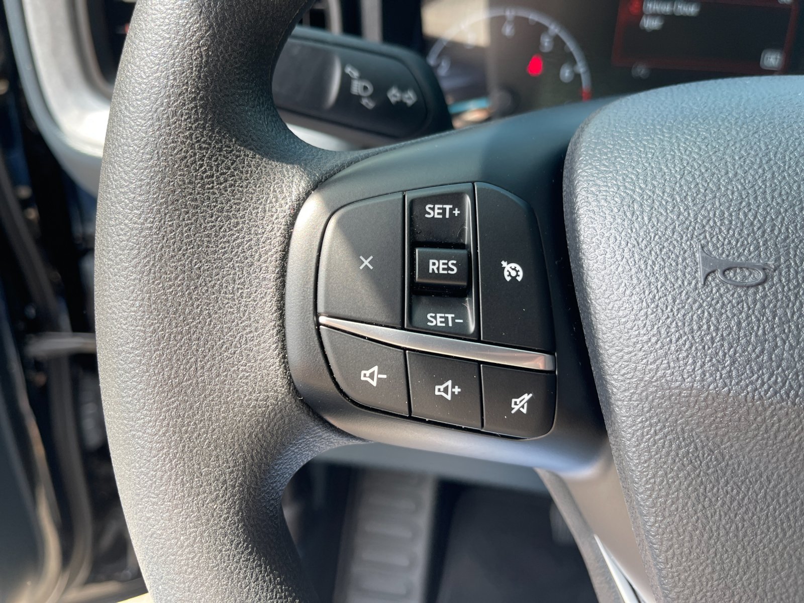 Used 2023 Black Ford XLT image 24