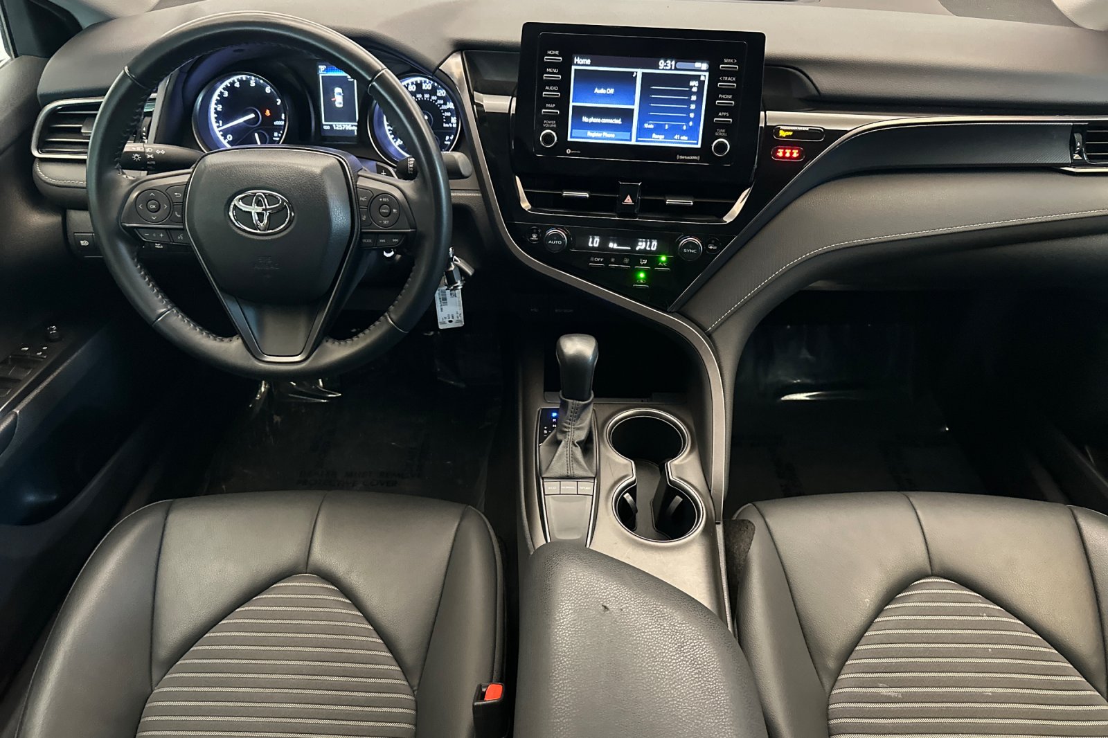 Used 2023 White Toyota SE image 13
