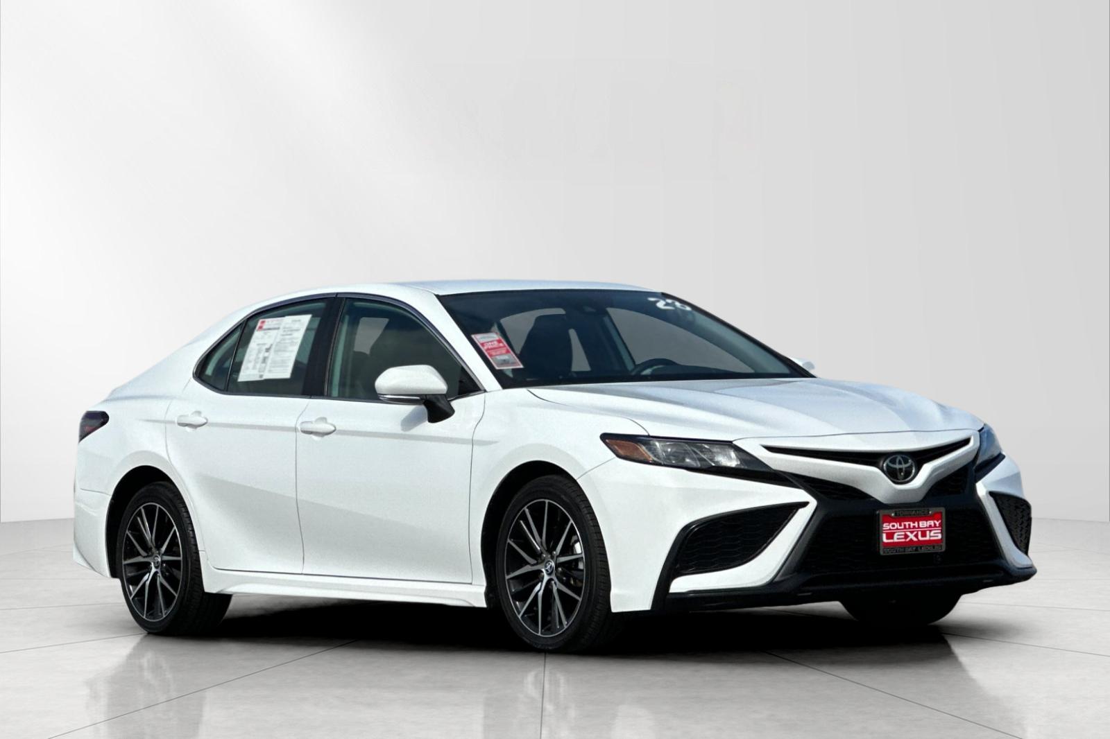 Used 2023 White Toyota SE image 8