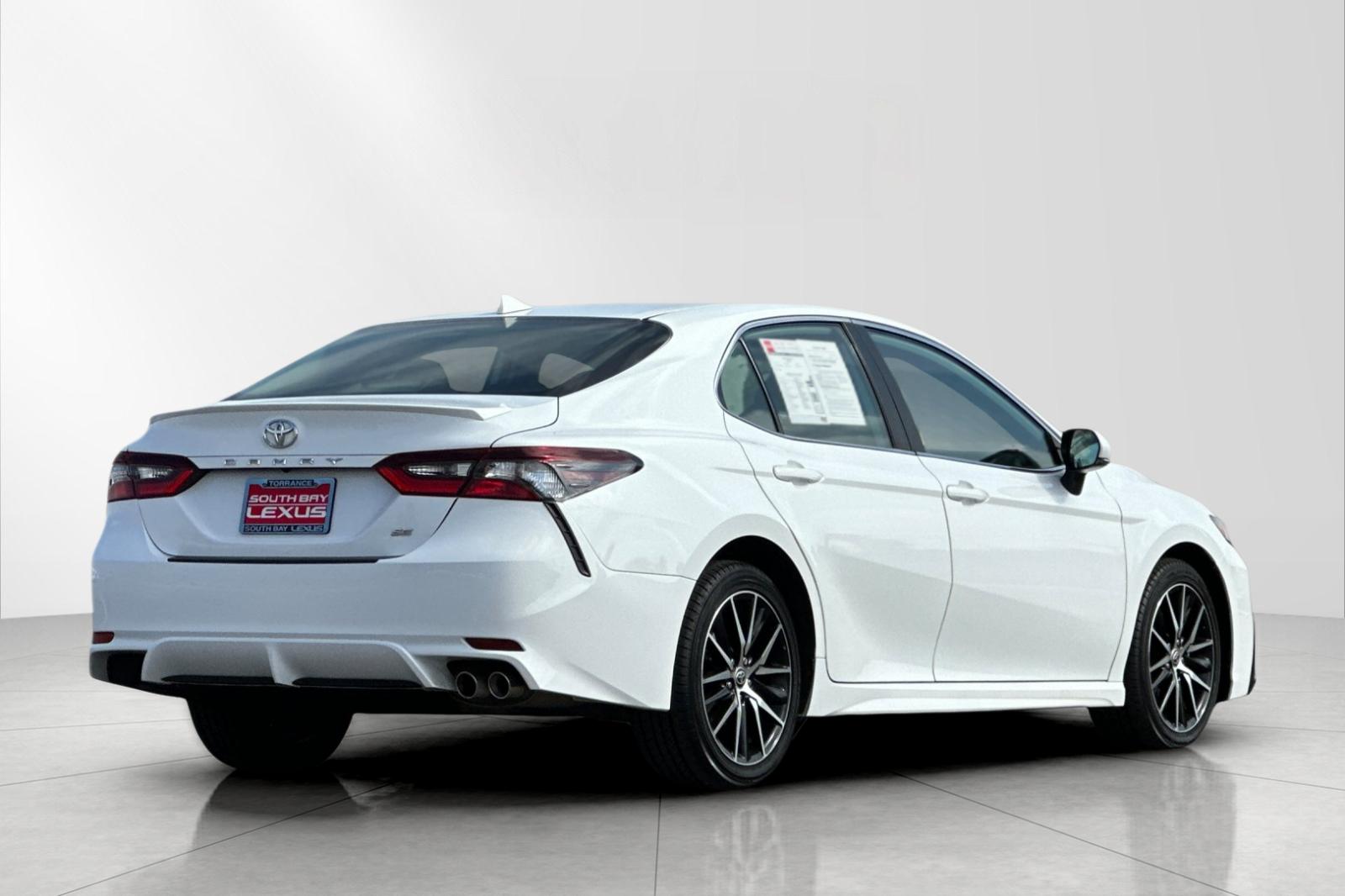 Used 2023 White Toyota SE image 6