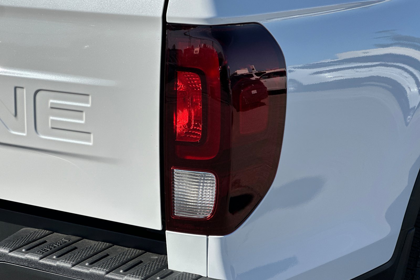 New 2026 Platinum White Pearl Honda Black Edition image 30