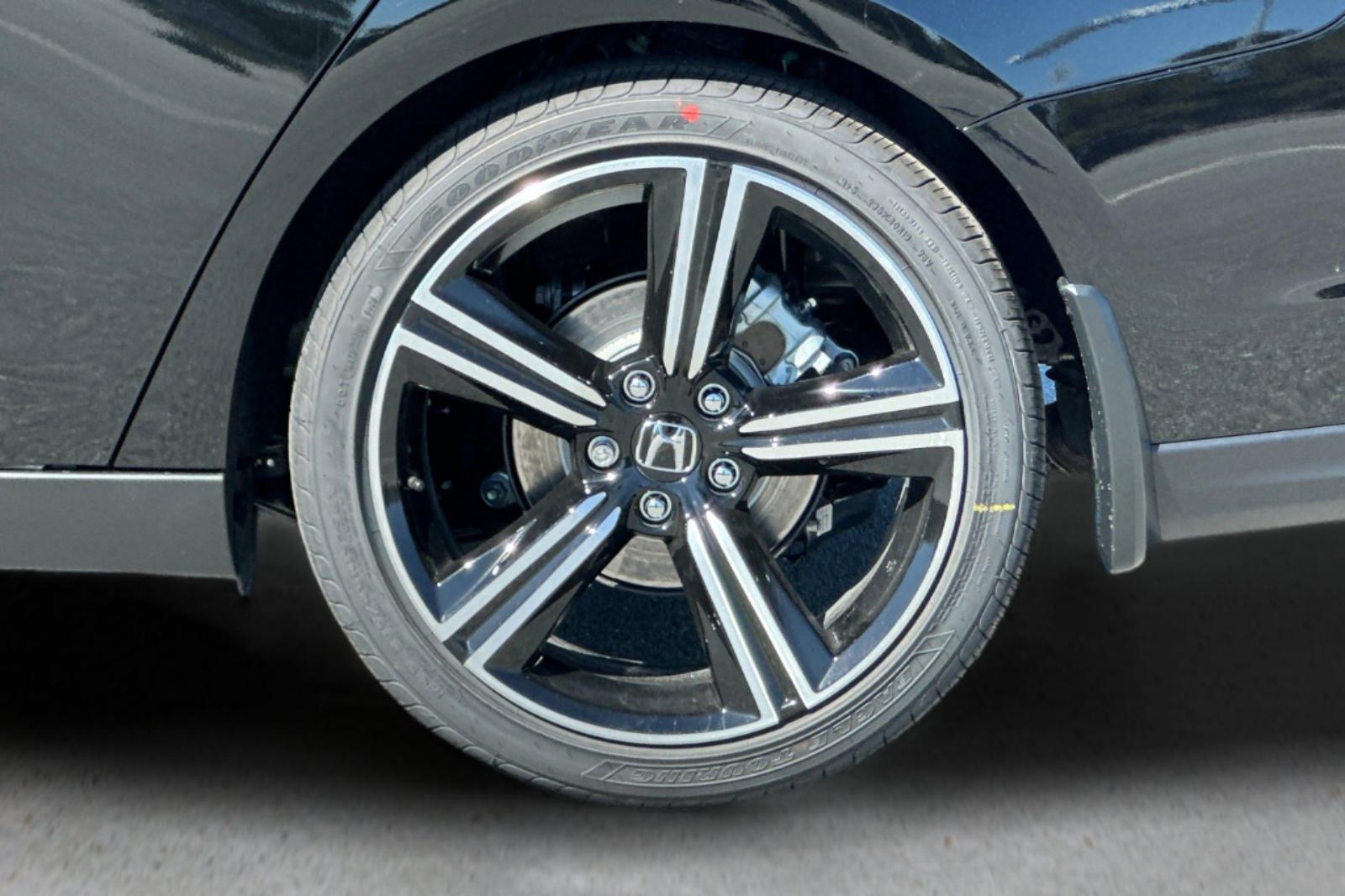 New 2026 Crystal Black Pearl Honda SE image 31