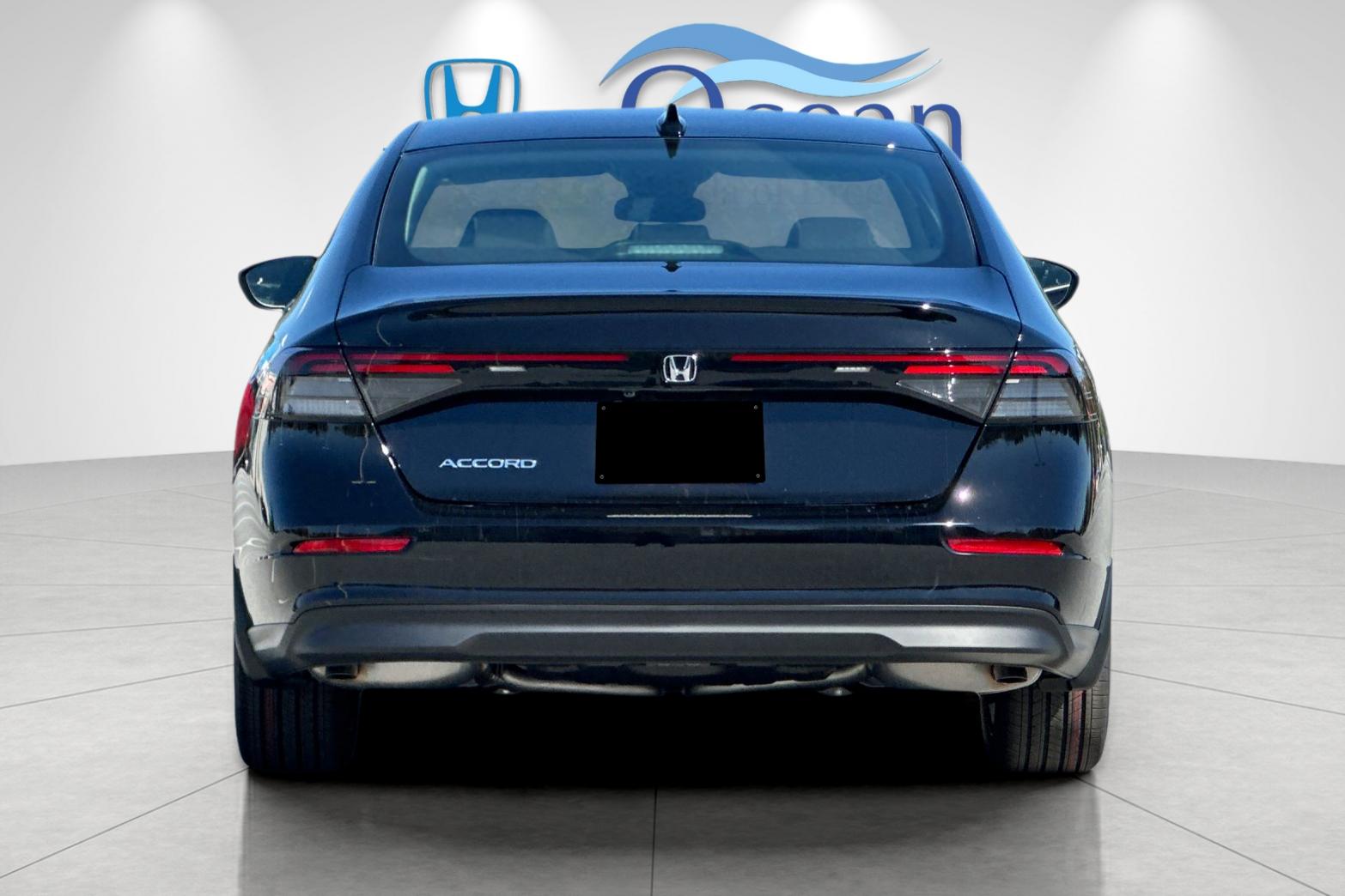 New 2026 Crystal Black Pearl Honda SE image 4