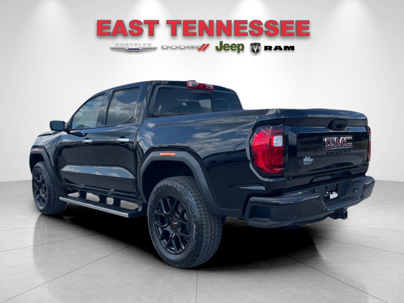 Used 2024 Black GMC Denali image 5
