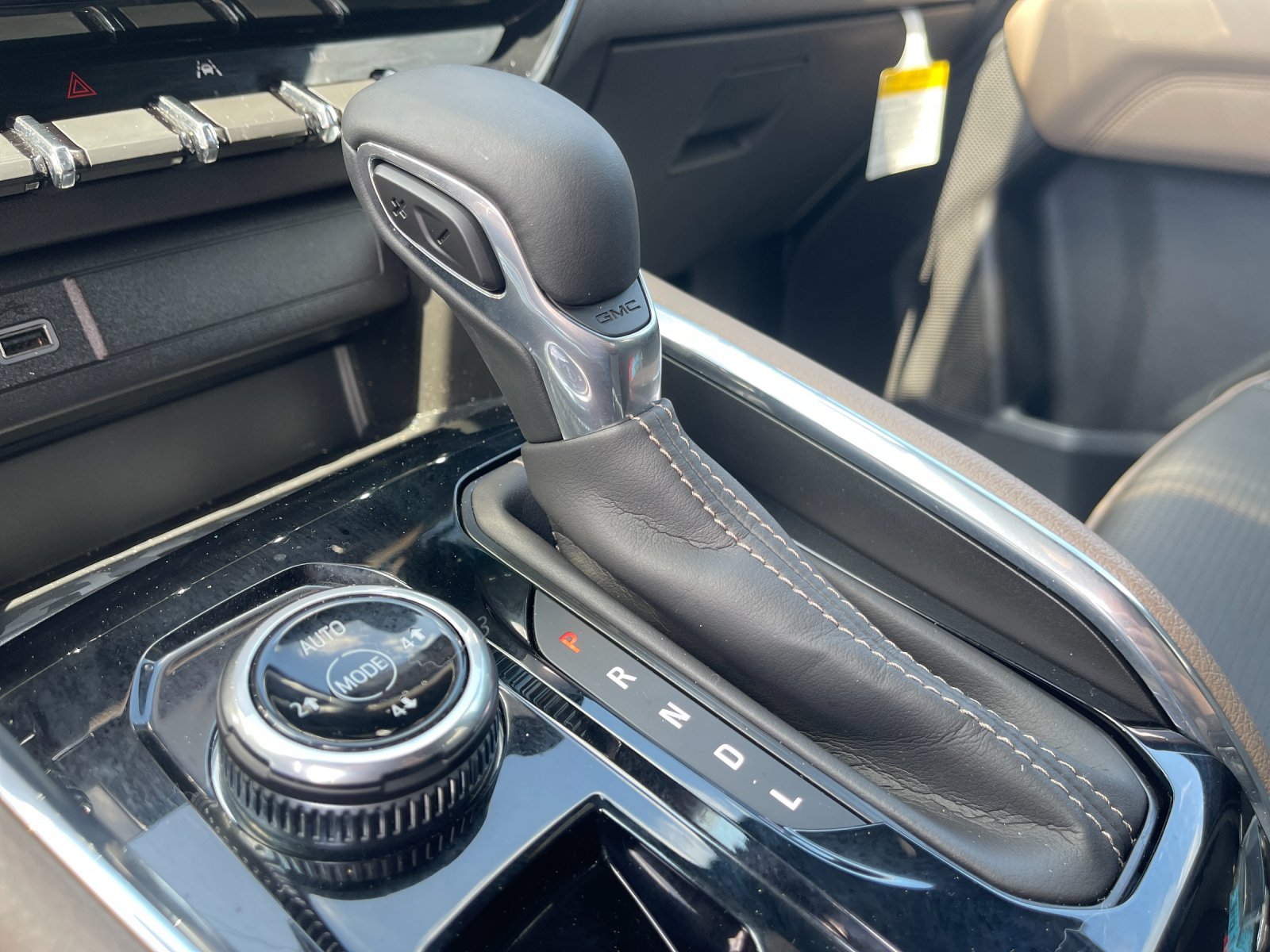 Used 2024 Black GMC Denali image 25