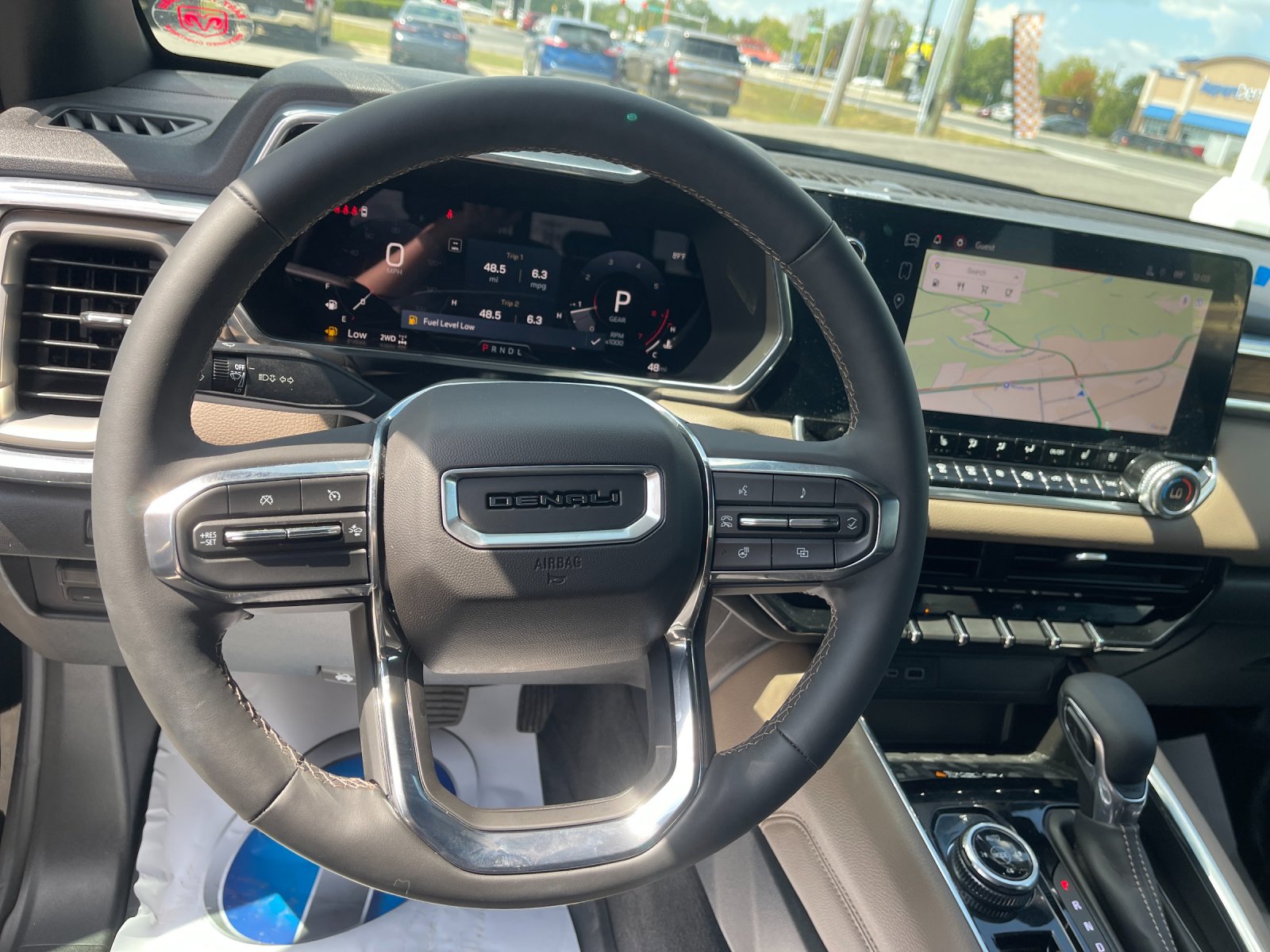 Used 2024 Black GMC Denali image 27