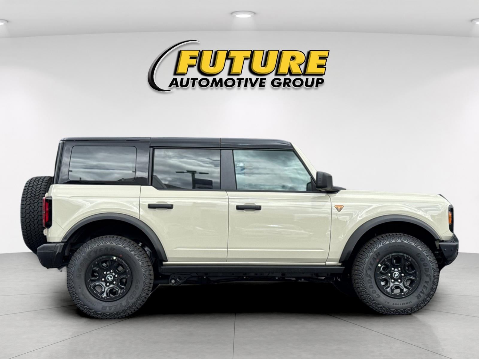 New 2026 Desert Sand Ford Badlands® image 2