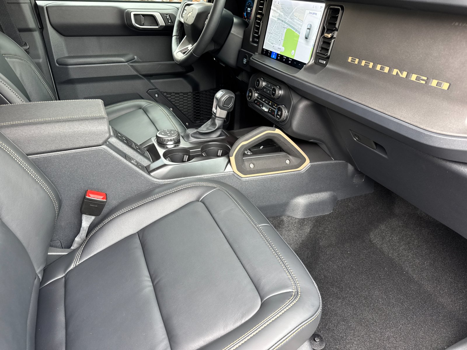 New 2026 Desert Sand Ford Badlands® image 15