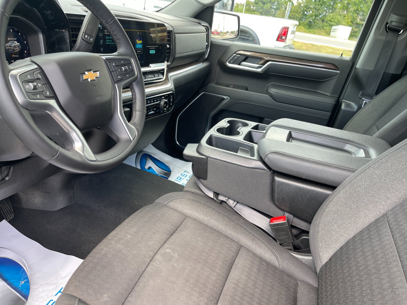 Used 2026 Black Chevrolet LT image 10