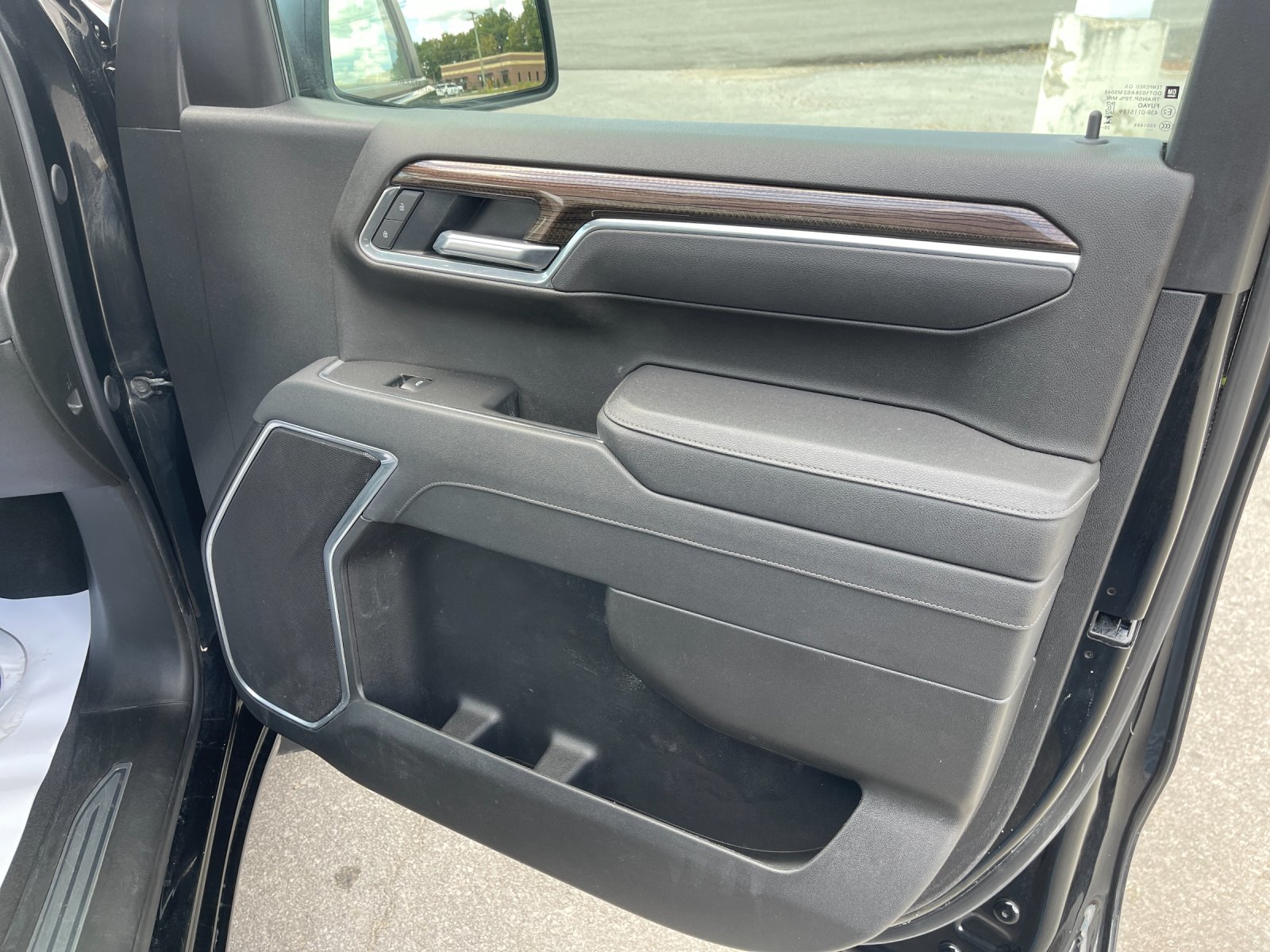 Used 2026 Black Chevrolet LT image 19
