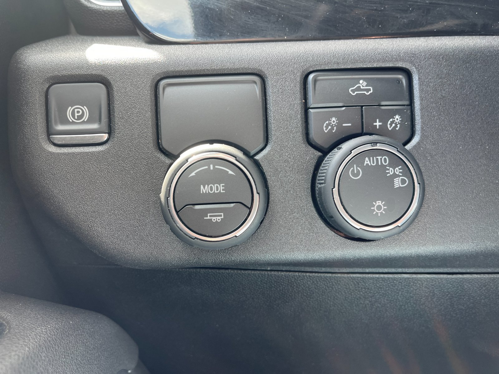 Used 2026 Black Chevrolet LT image 31