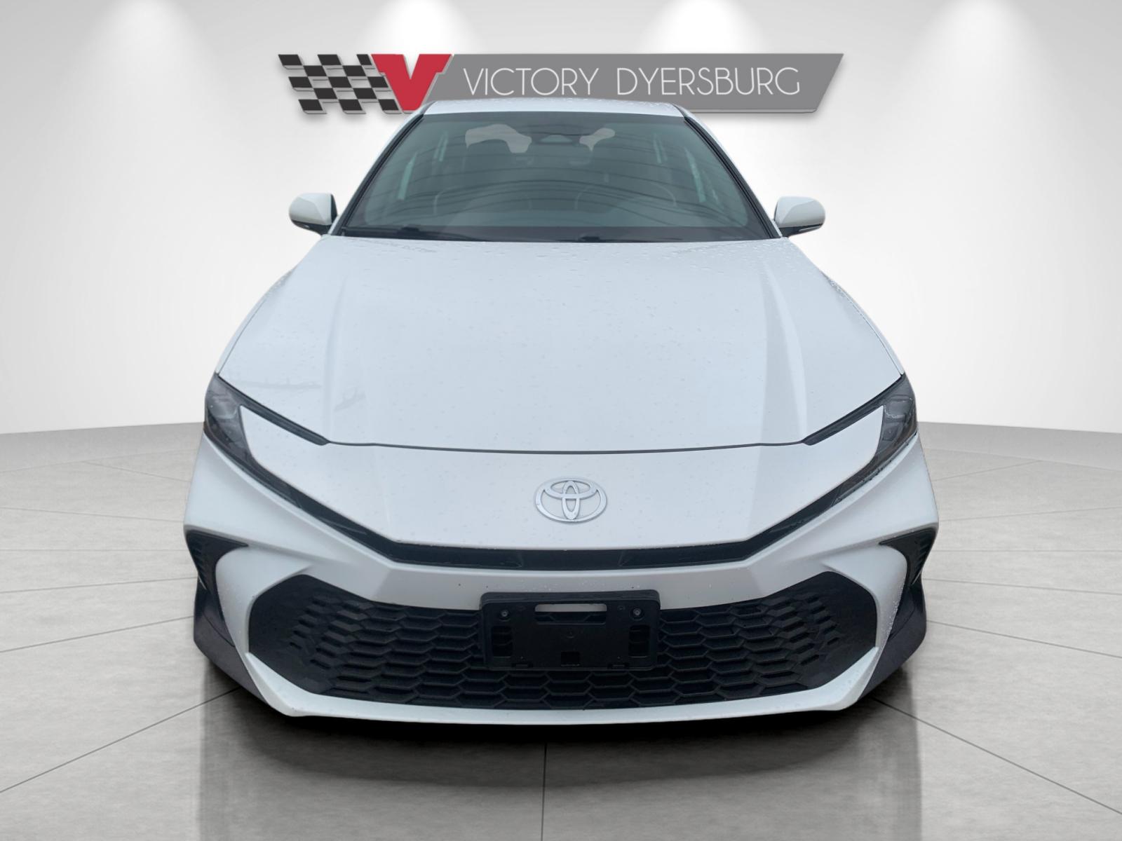 Used 2025 White Toyota SE image 9