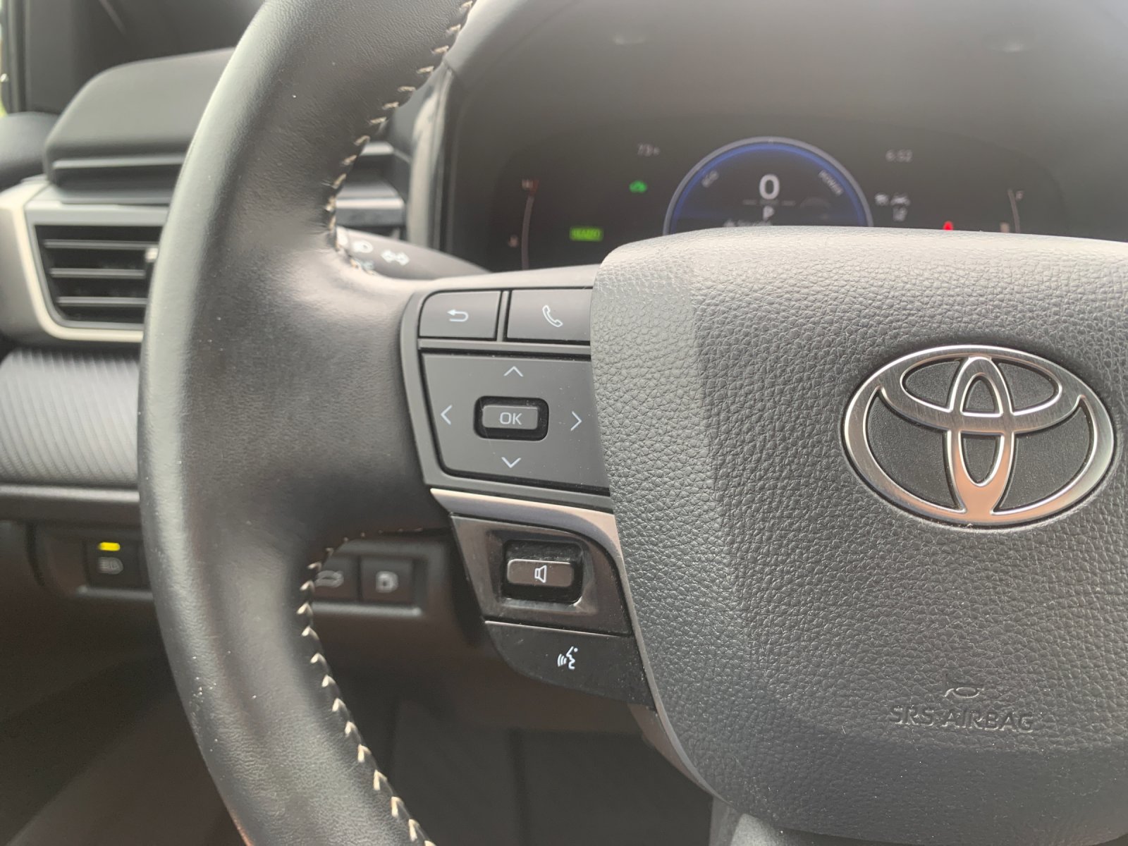Used 2025 White Toyota SE image 28
