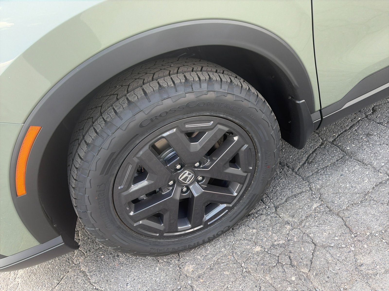 New 2026 Ash Green Metallic Honda AWD TrailSport Hybrid image 9