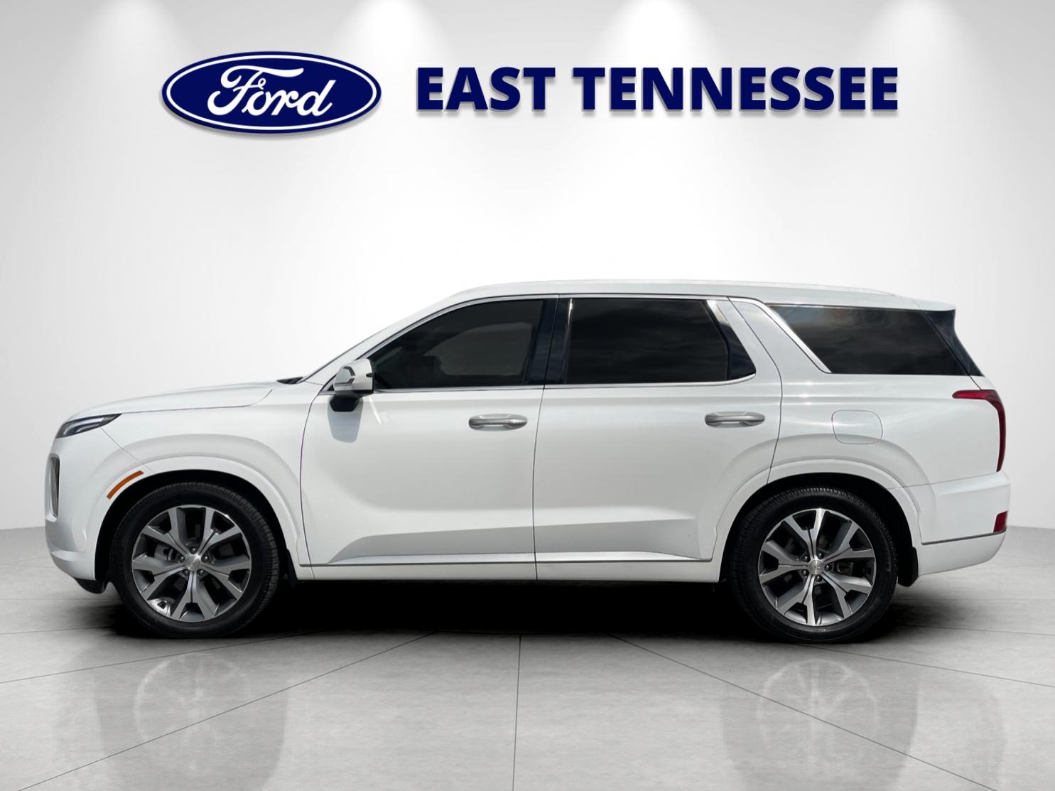 Used 2022 White Hyundai Limited image 6