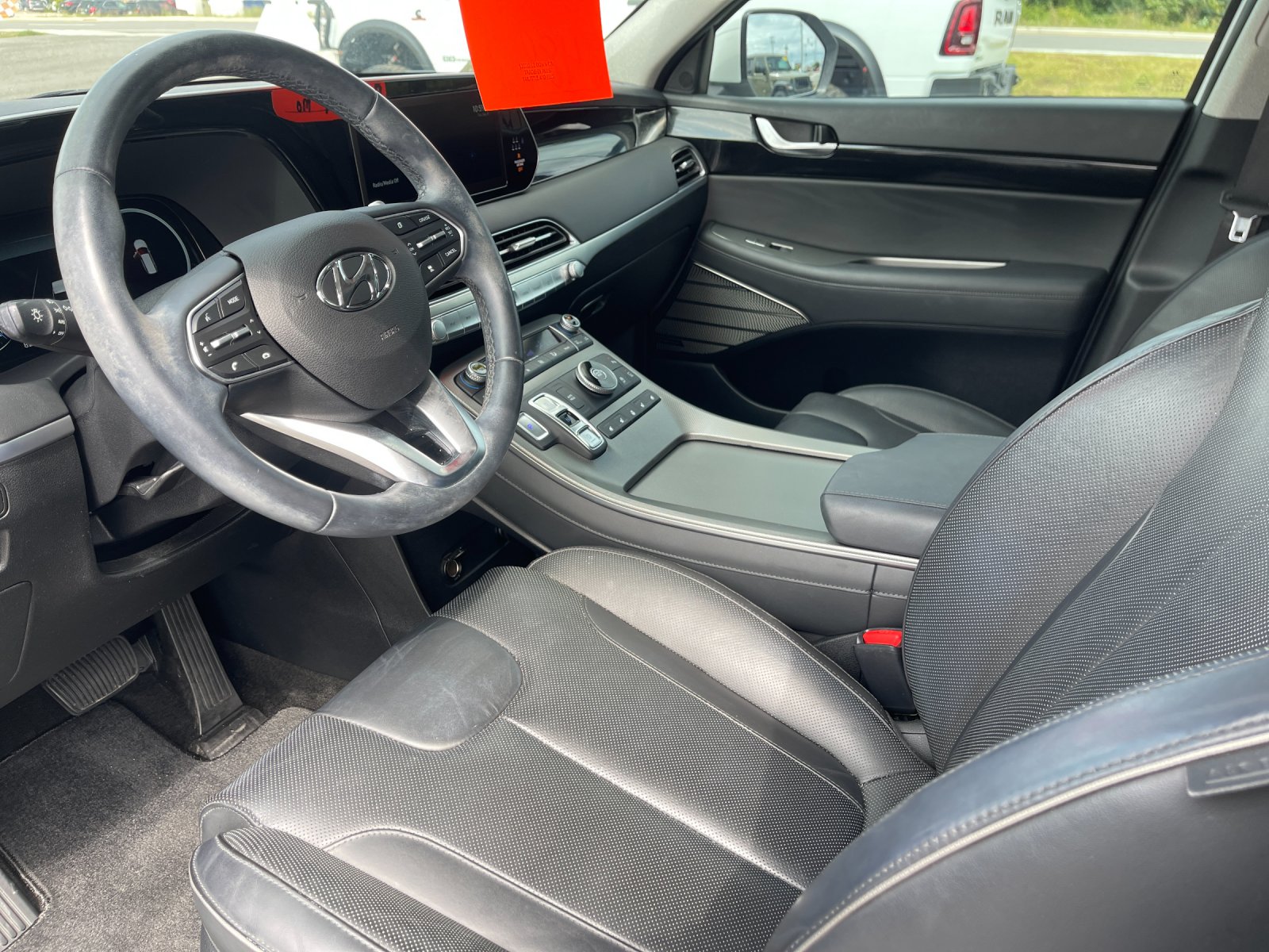 Used 2022 White Hyundai Limited image 11