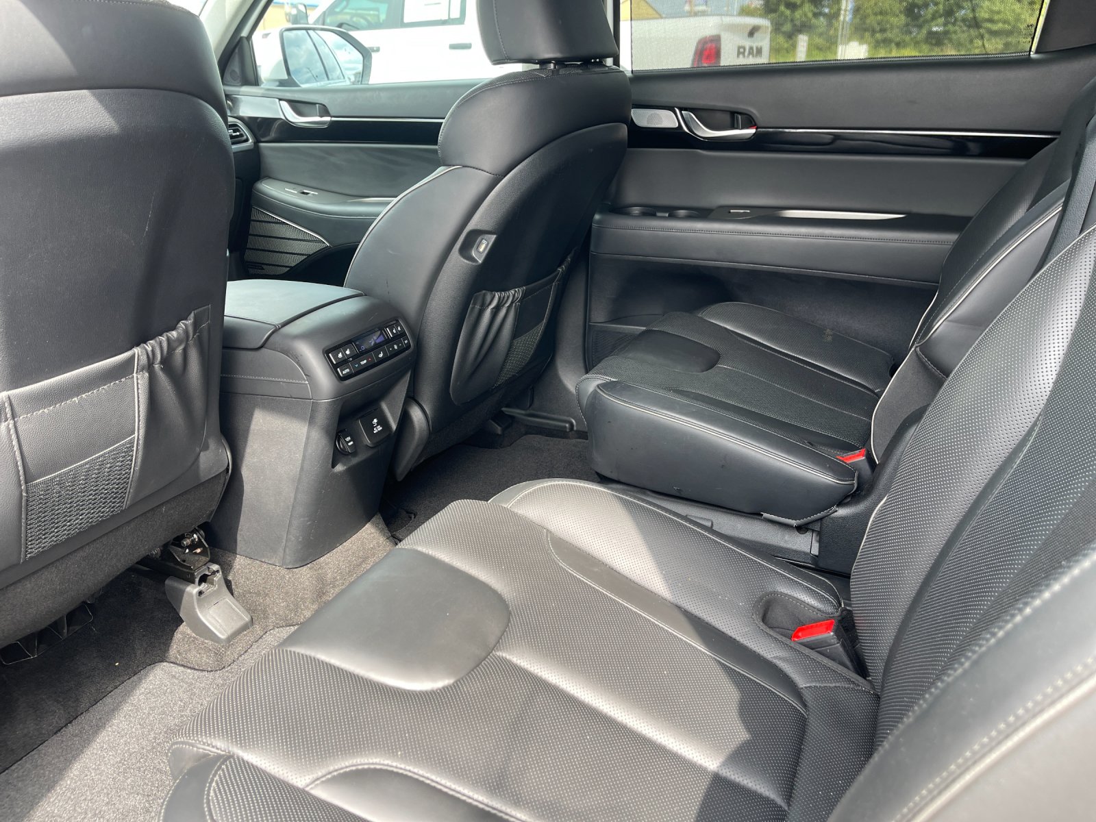 Used 2022 White Hyundai Limited image 14