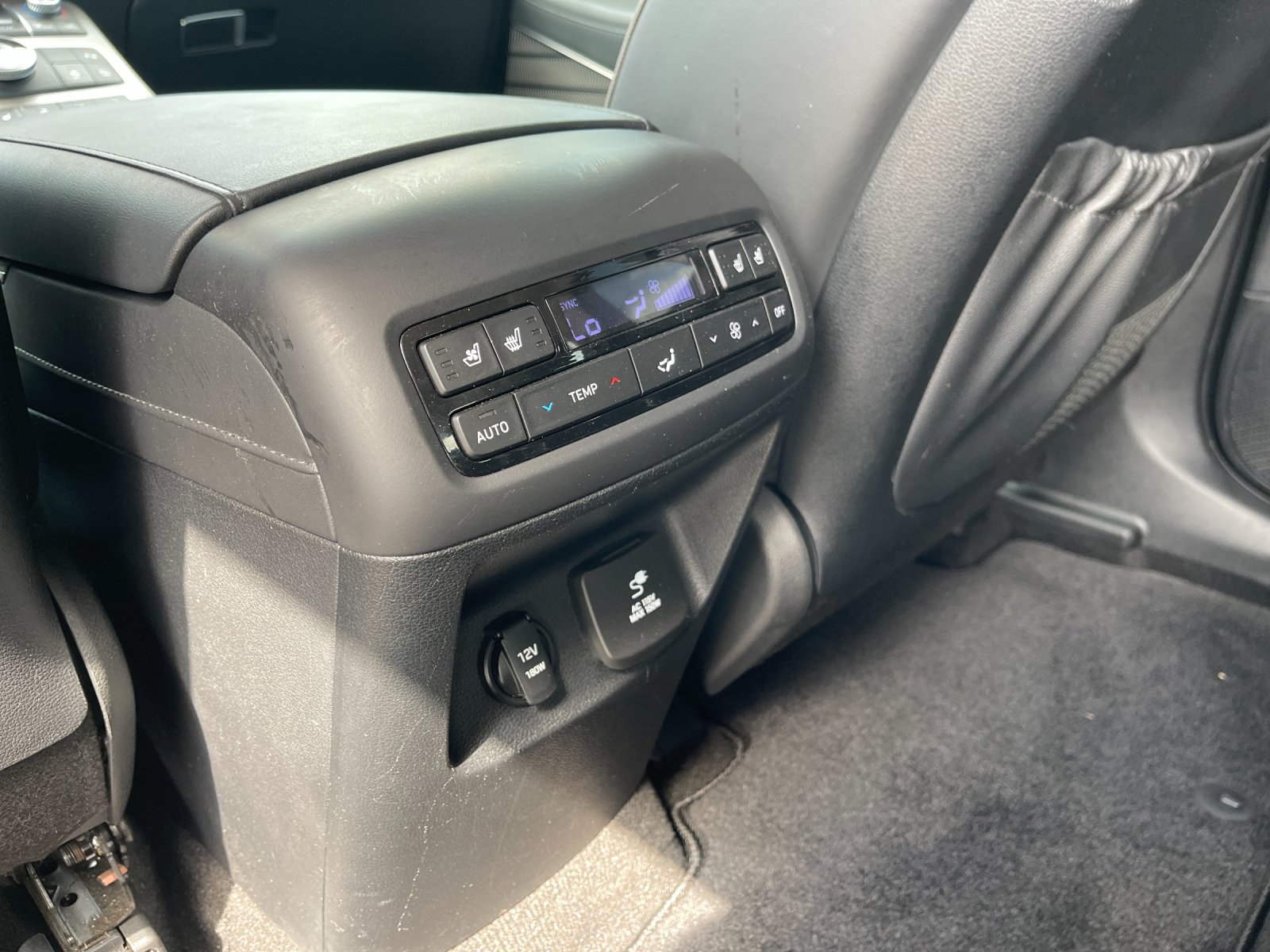 Used 2022 White Hyundai Limited image 15