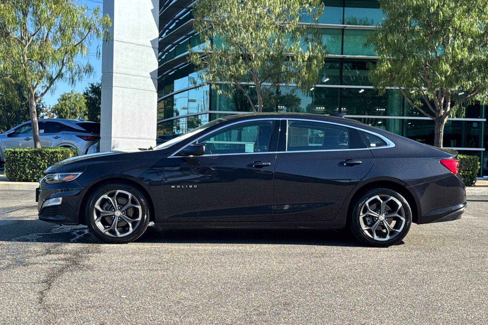 Used 2023 Ash Chevrolet LT image 7