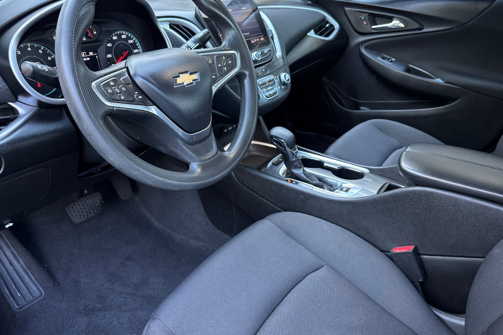 Used 2023 Ash Chevrolet LT image 10