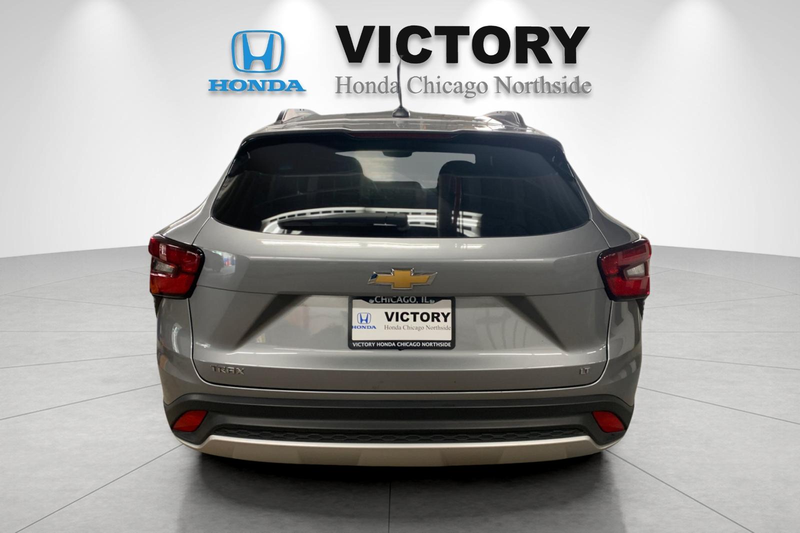 Used 2025 Sterling Gray Metallic Chevrolet LT image 5