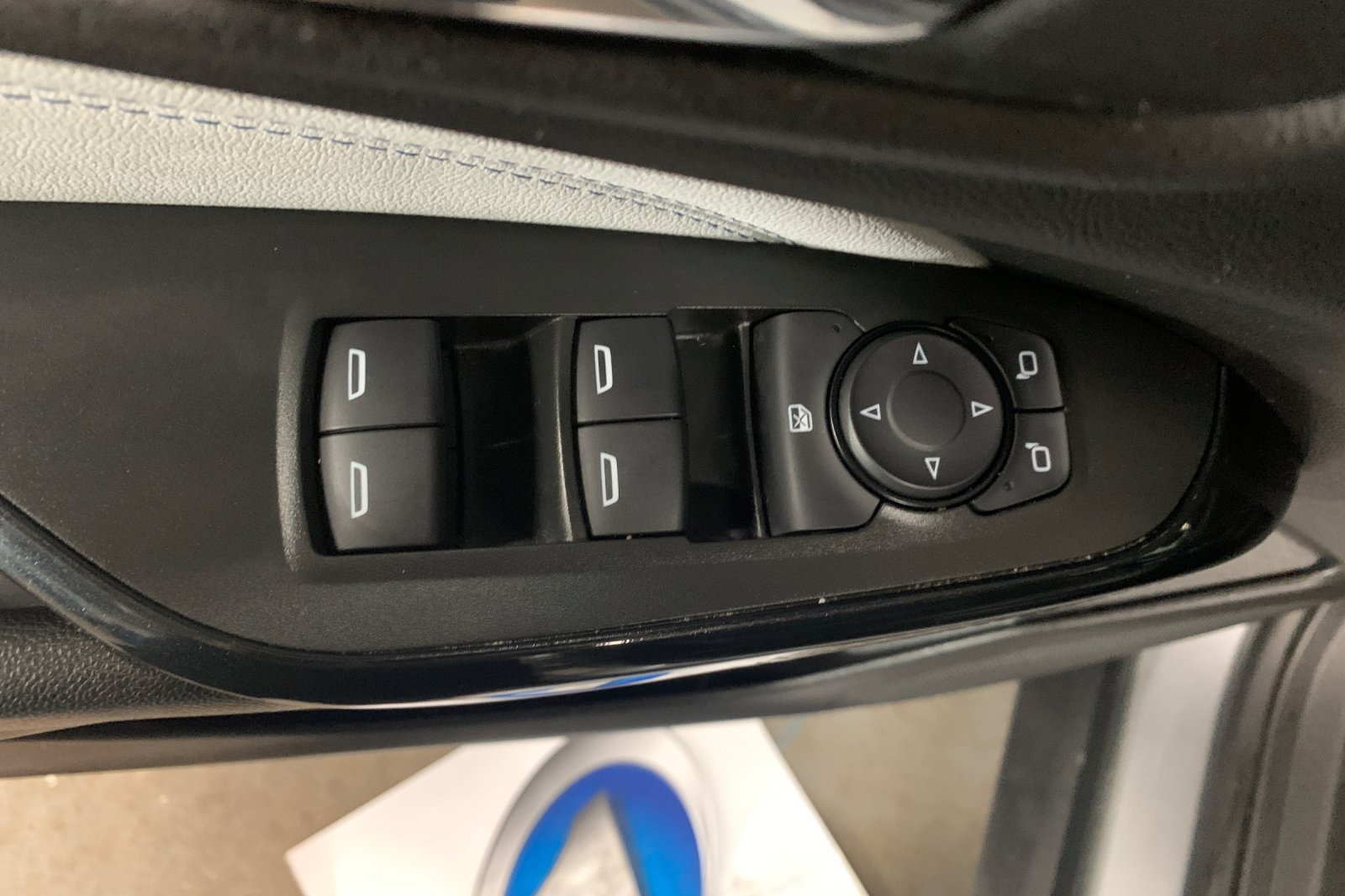 Used 2025 Sterling Gray Metallic Chevrolet LT image 12