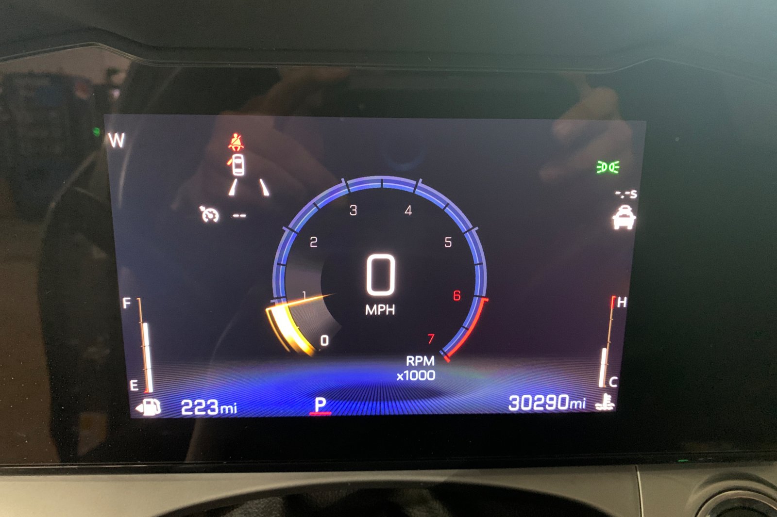 Used 2025 Sterling Gray Metallic Chevrolet LT image 29
