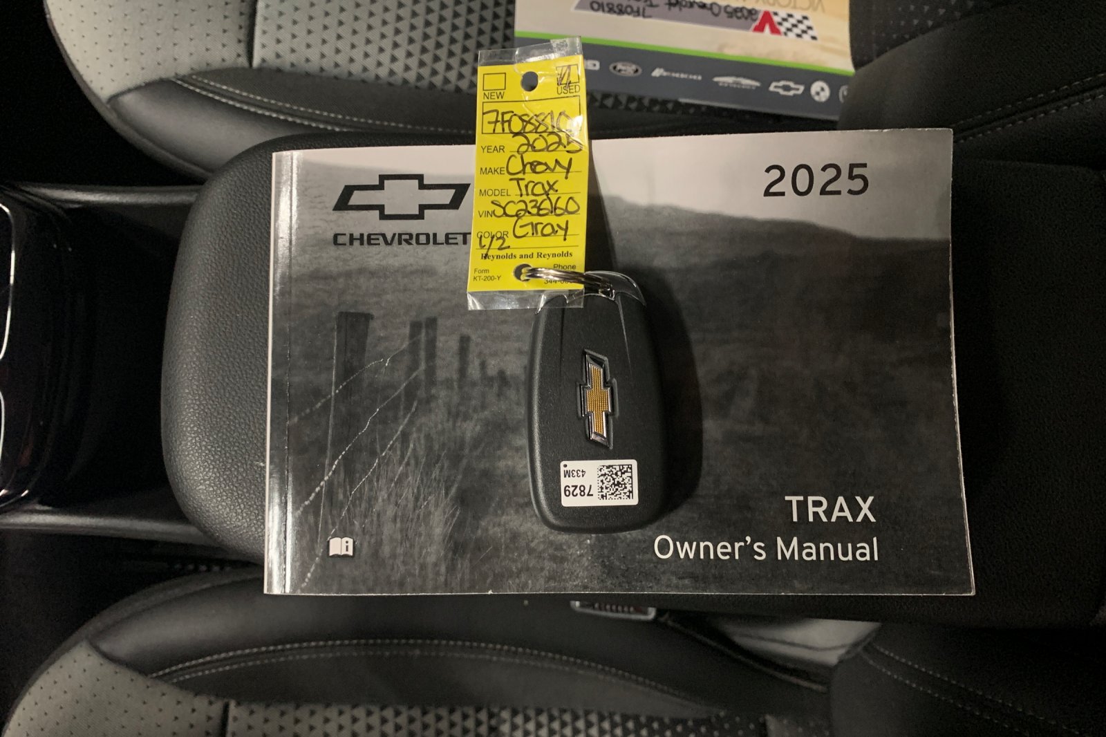 Used 2025 Sterling Gray Metallic Chevrolet LT image 9