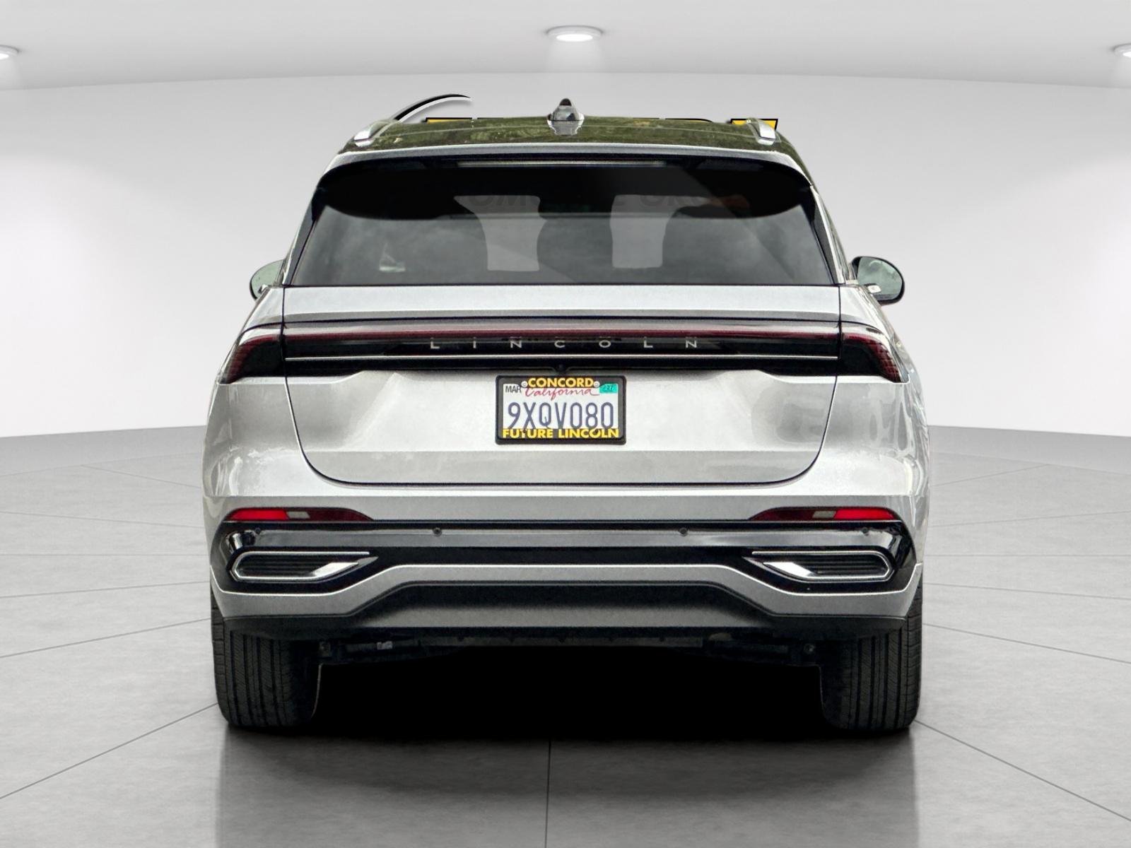 New 2026 Silver Radiance Metallic Clearcoat Lincoln Reserve image 4