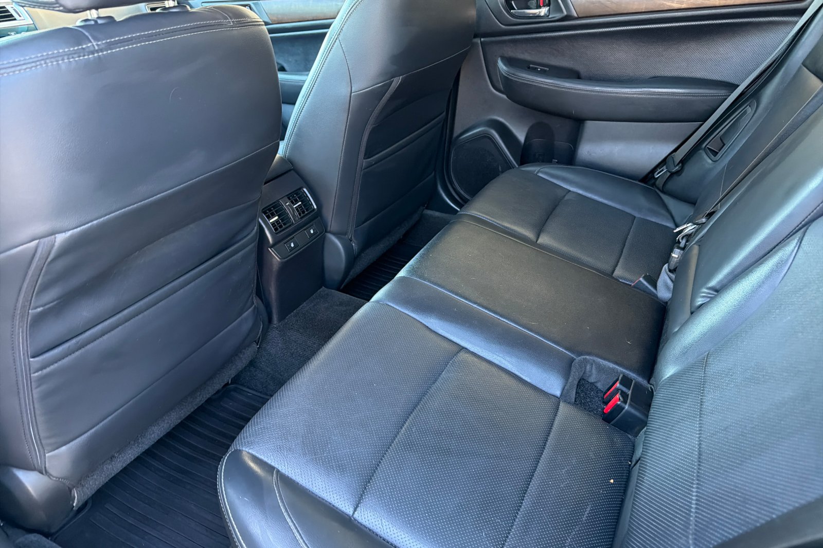 Used 2015 Twilight Blue Metallic Subaru 2.5i Limited image 12