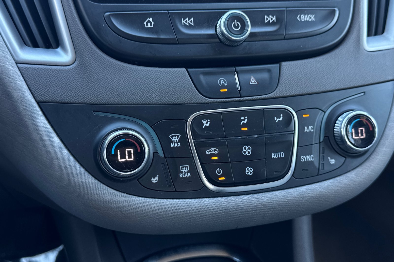 Used 2022 Mineral Gray Metallic Chevrolet LT image 19