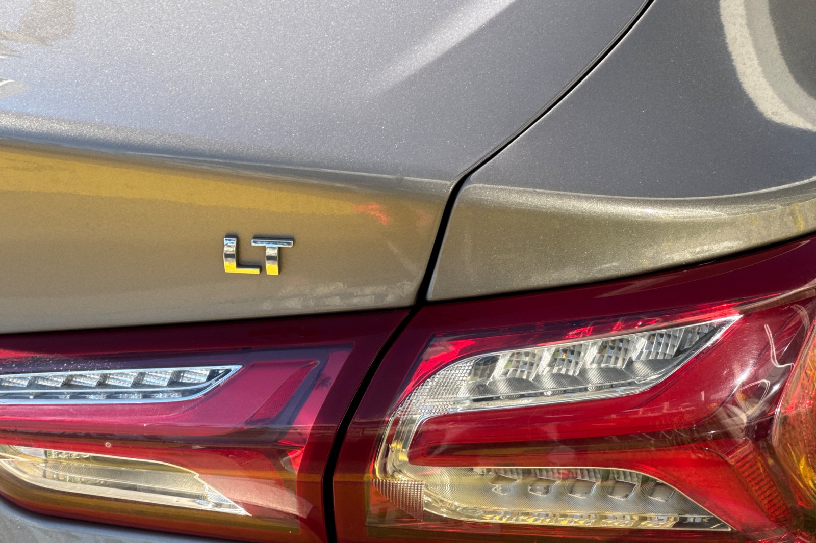 Used 2022 Mineral Gray Metallic Chevrolet LT image 26