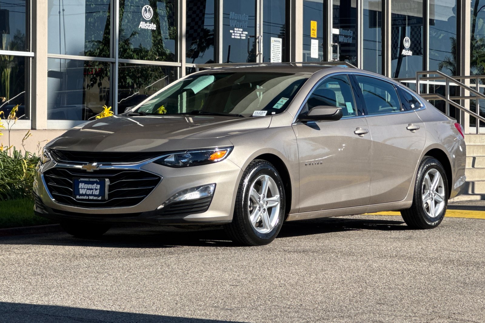 Used 2022 Mineral Gray Metallic Chevrolet LT image 8