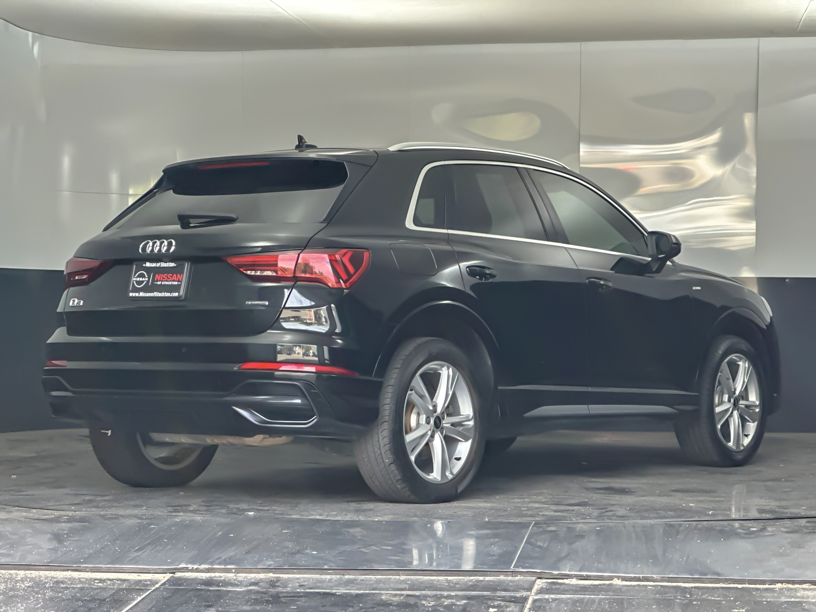 Used 2021 Black Audi Premium image 3