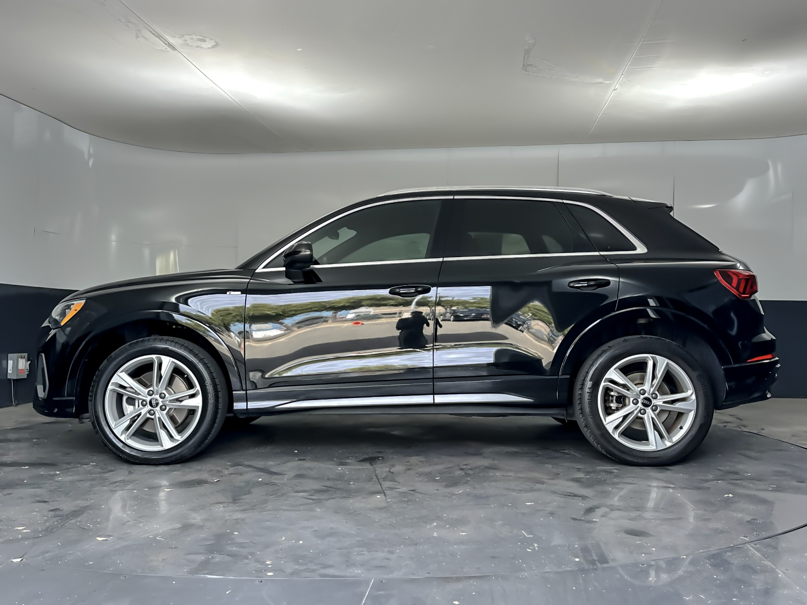 Used 2021 Black Audi Premium image 6