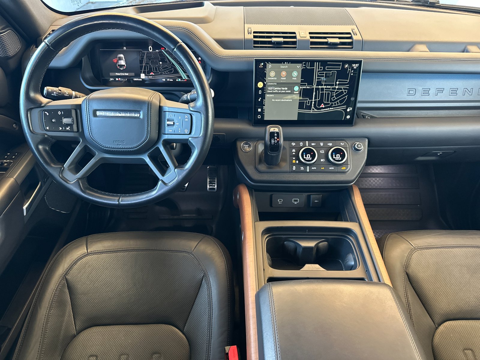 Used 2023 Gray Land Rover X image 12