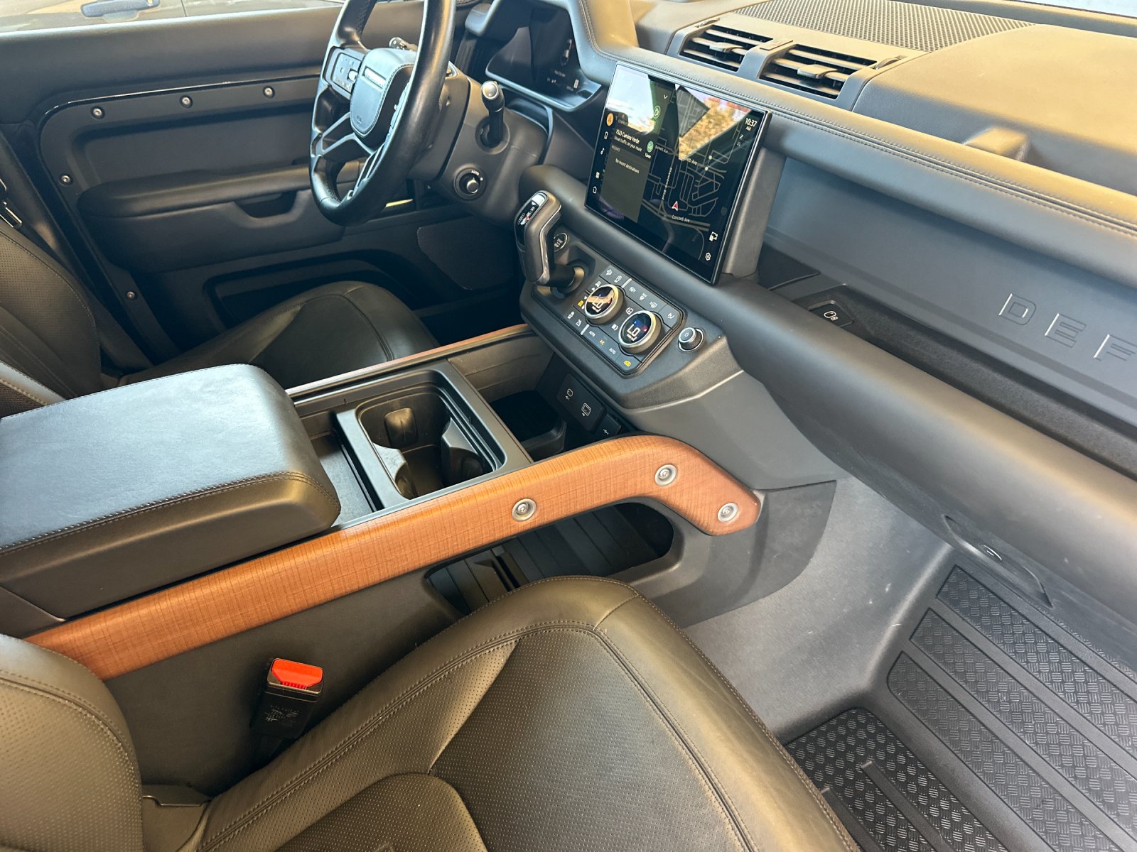 Used 2023 Gray Land Rover X image 14