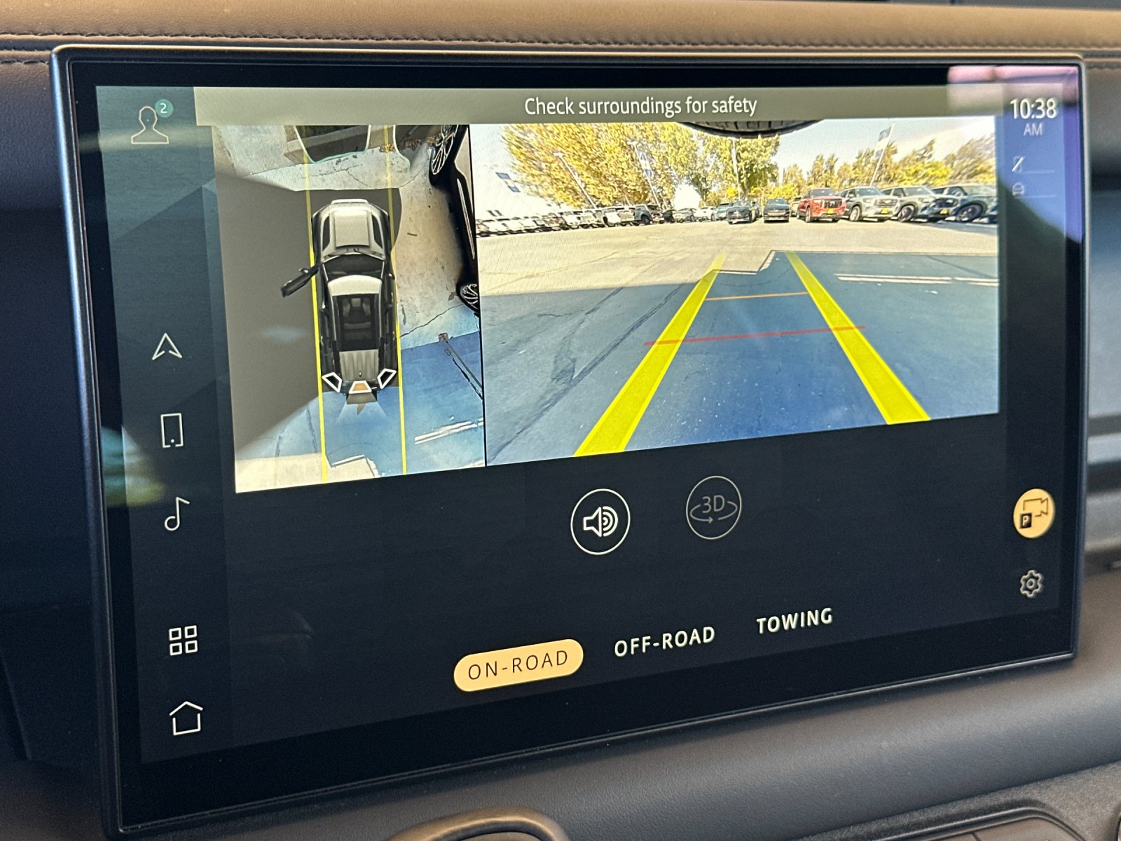 Used 2023 Gray Land Rover X image 18