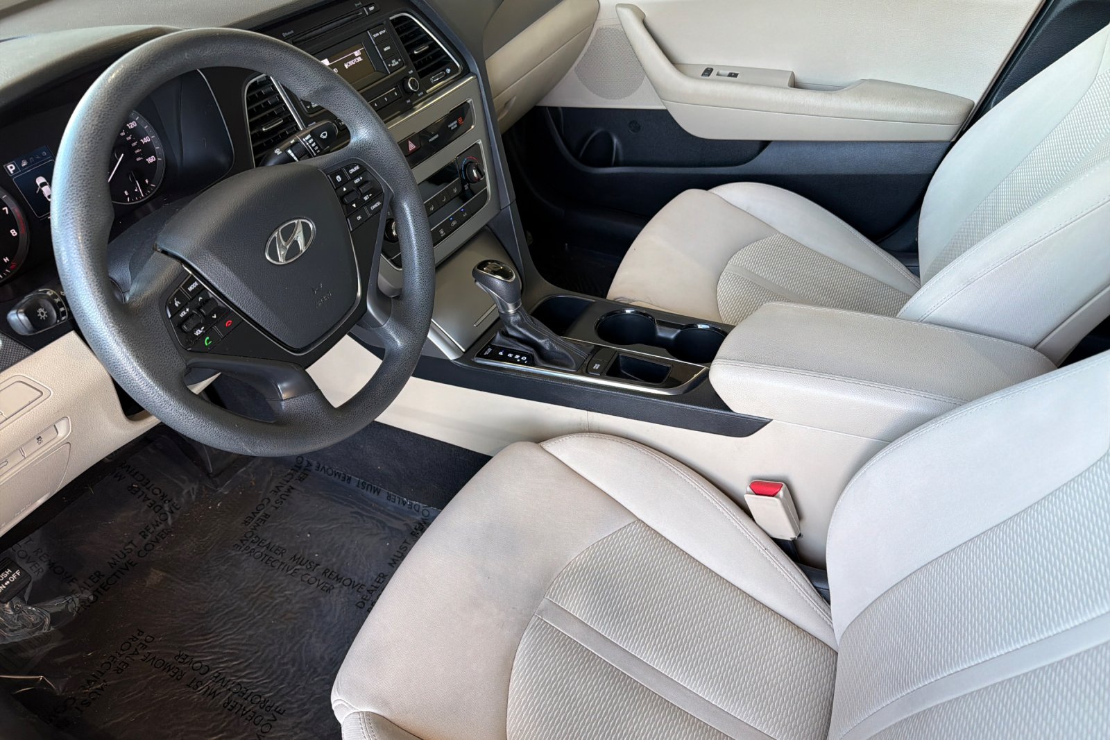 Used 2017 Brown Hyundai Base image 8